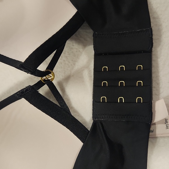 Victoria Secret Very Sexy Elegant Black Women's Bra - Picture 4 of 9